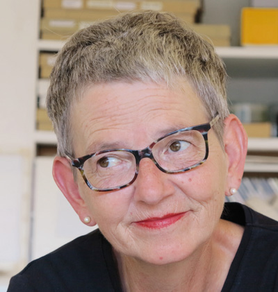 Preisträgerin 2021: Kunststickerin Karin Eberhardt Preisträgerin 2021: Kunststickerin Karin Eberhardt
