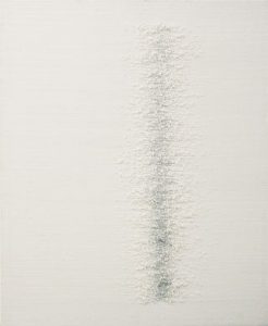 Sofie Dawo, XII 1987, weiße Baumwolle und weißes Streichgarn, 140 x 115 cm, Foto: Stadtmuseum St. Wendel
